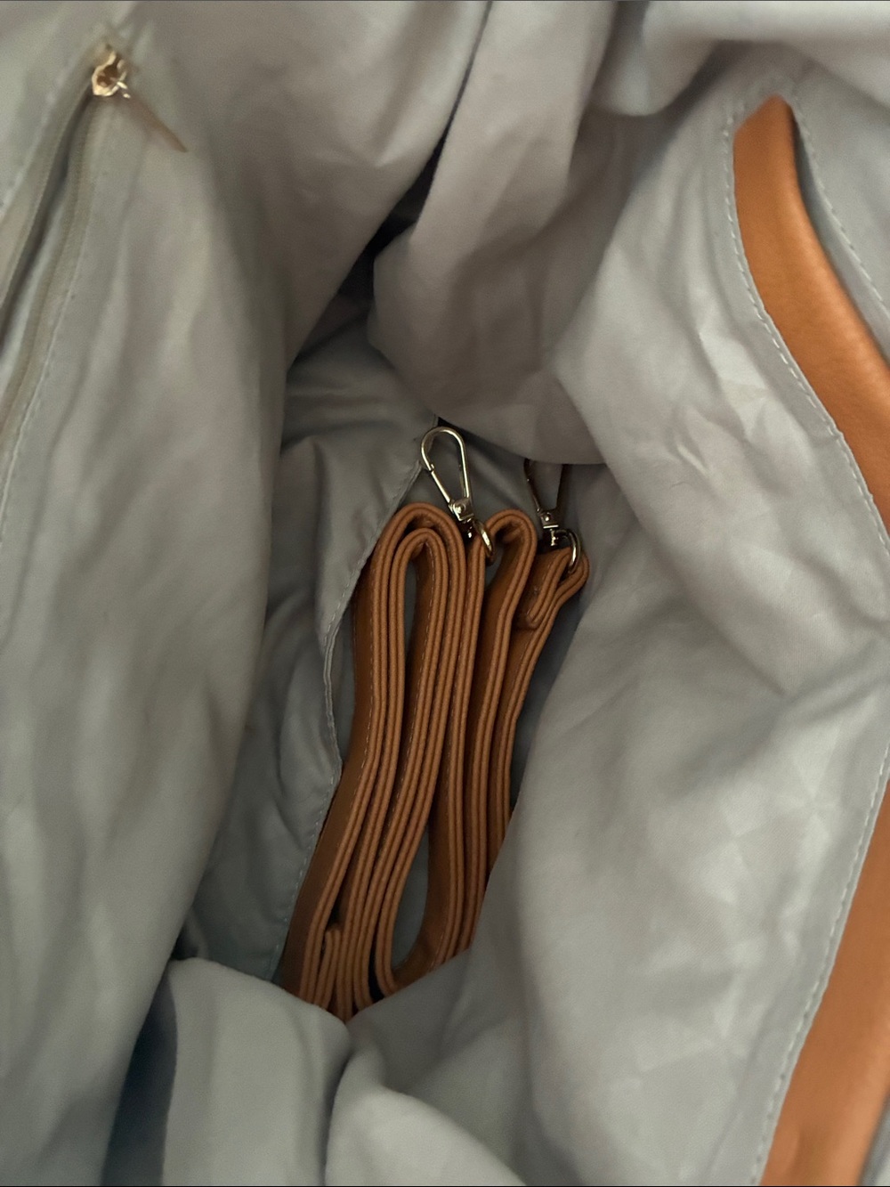 Women's Tan Leather Zip-Top Tote Bag with Dual Handles - Picture 4 of 8